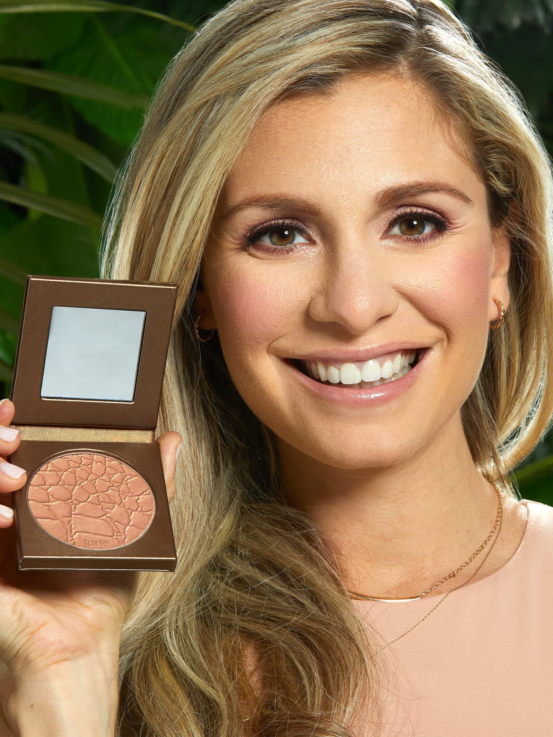 common__27-27-Amazonian-clay-waterproof-bronzer-park-ave-princess-ALT-3__06.jpg