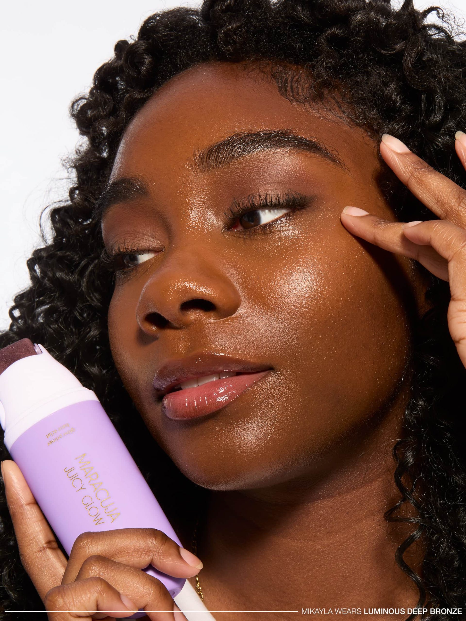 common__2941-2941-maracuja-juicy-glow-primer-ALT-5__06.jpg