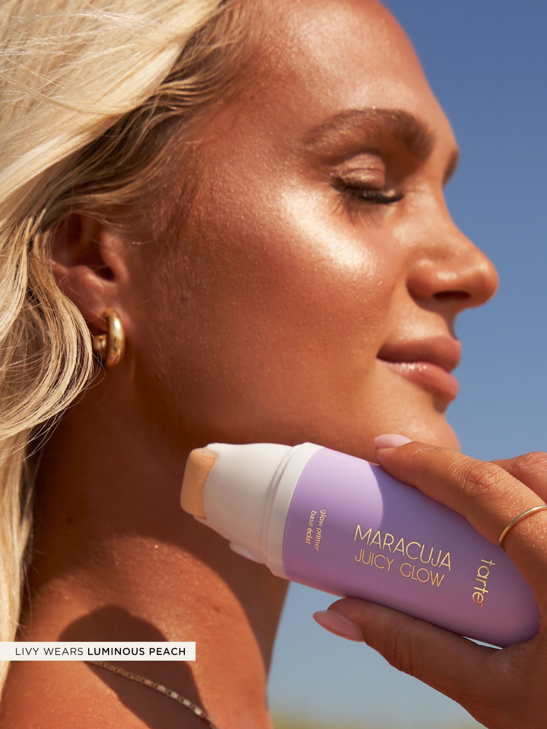 common__2941-2941-maracuja-juicy-glow-primer-ALT-7__03.jpg