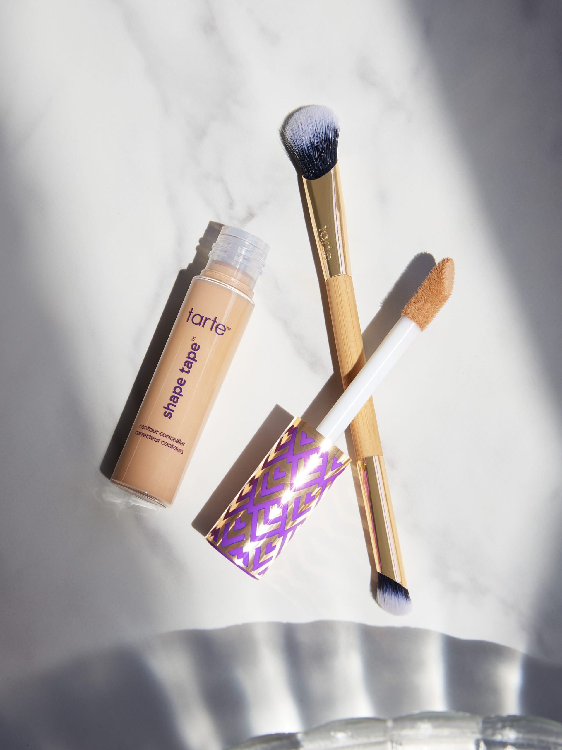 common__3214-3214-concealer-paw-perfect-brush-alt-1__02.jpg
