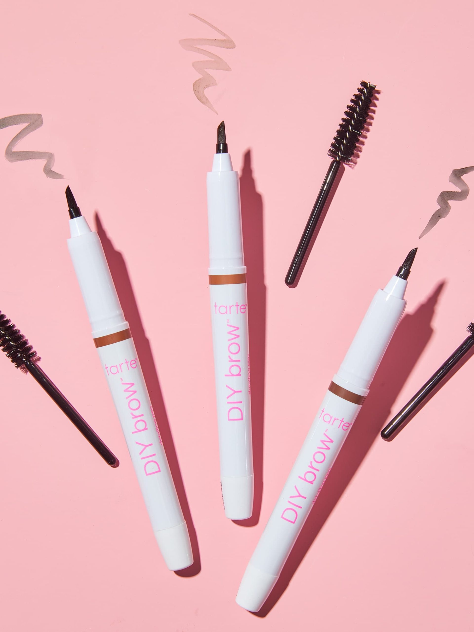 common__big-ego-DIY-brow-detailing-pen__03.jpg