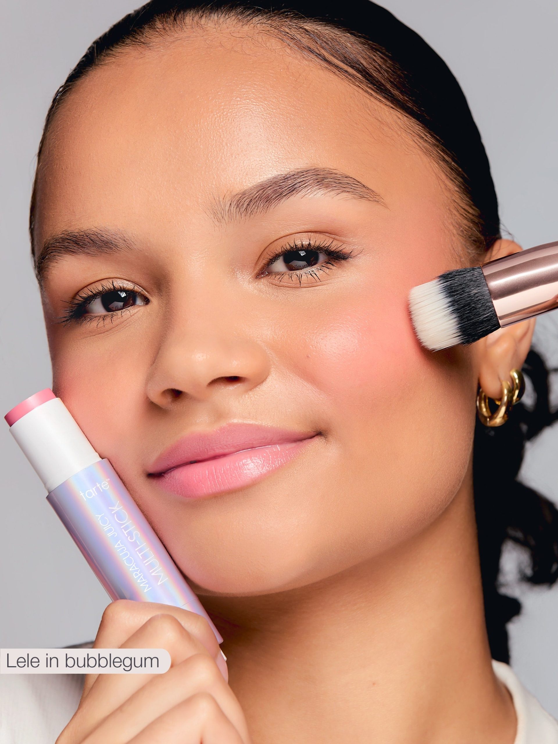 common__stippling-blush-brush__04.jpg