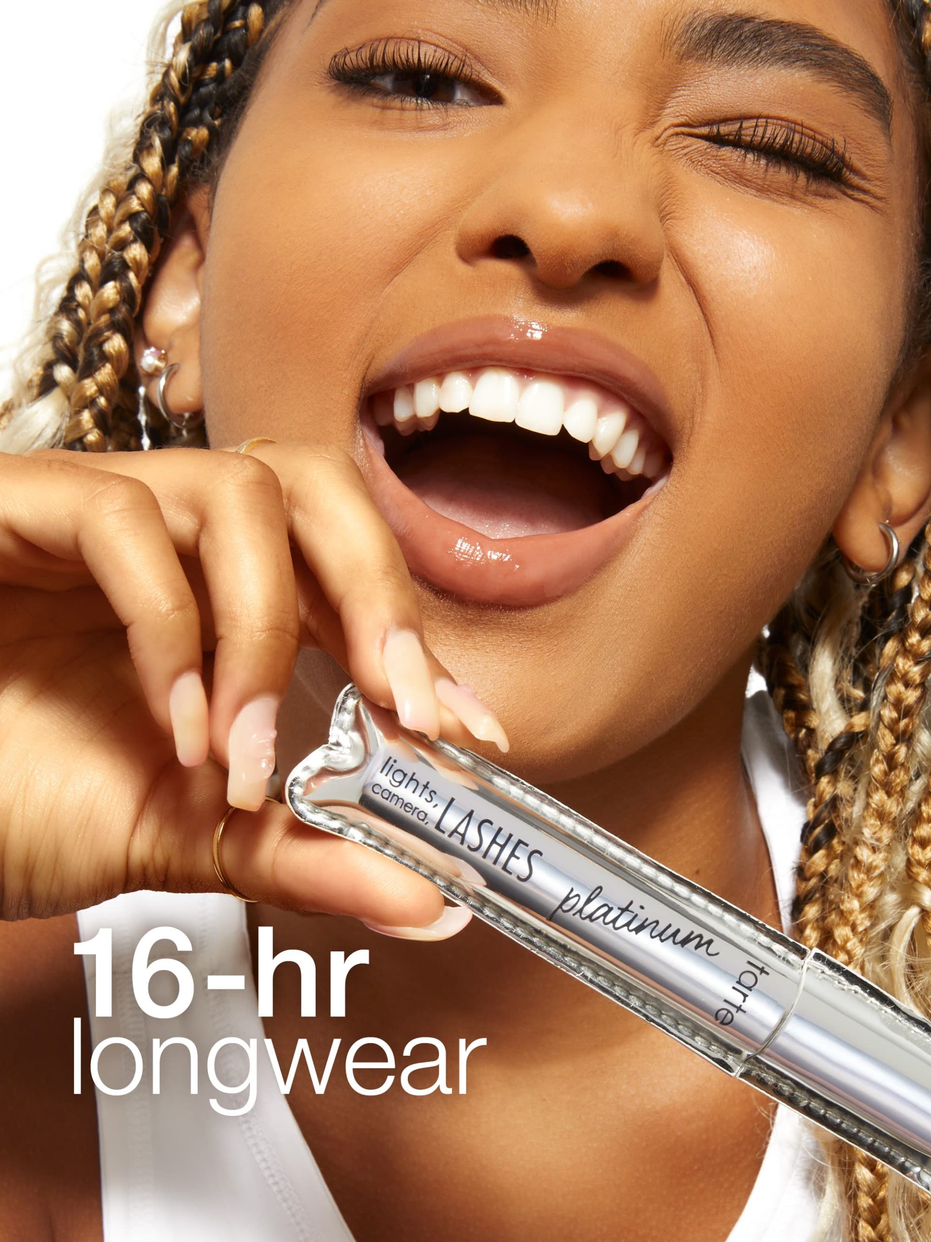 common__travel-size-lights_-camera_-lashes-platinum-mascara__3.jpg