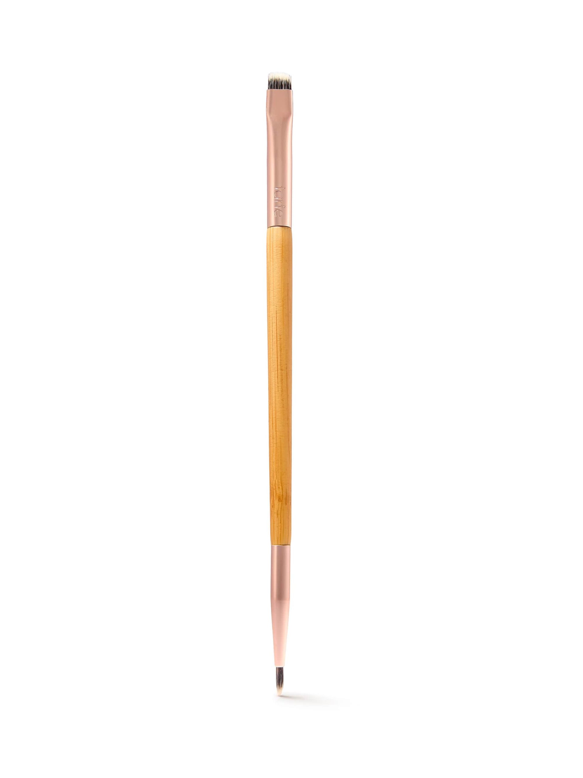 common_eye-definer-line-and-smudge-brush_01.jpg